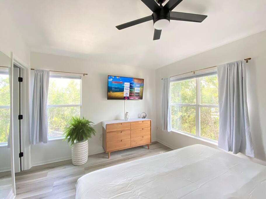 Sanctuary Gainesville Bright 2 Bedroom King Condo Ngoại thất bức ảnh