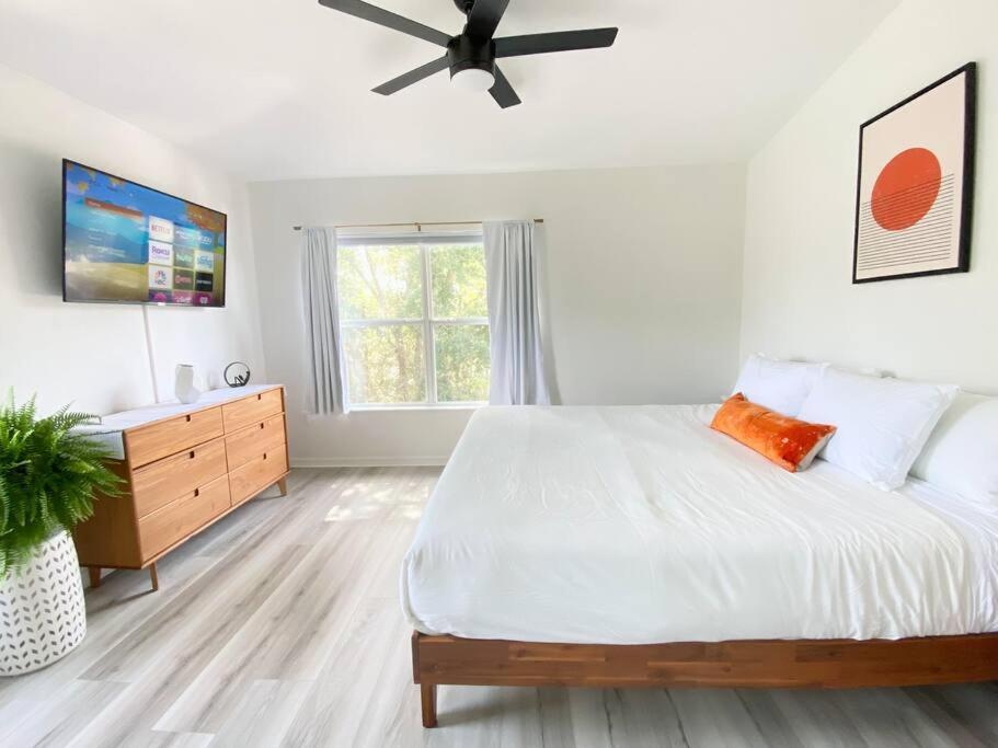 Sanctuary Gainesville Bright 2 Bedroom King Condo Ngoại thất bức ảnh